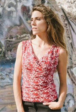 Uprise Summer Zen Top