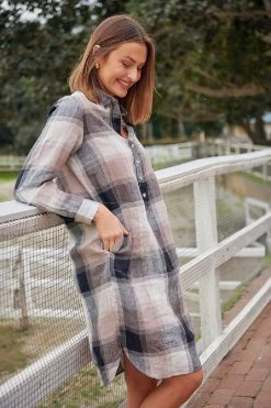 Naturals By O&J Plaid Linen Dress – GA313