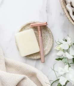 Ever Eco Safety Razor With Replacement Blades -Home Sales Store af1b55143321d469a7a590b7224d2370e0a8c5a1